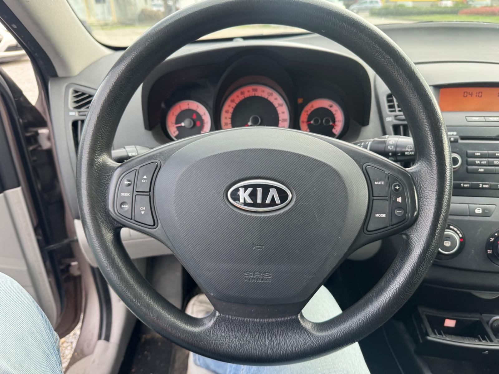 Kia cee'd 2008 — photo 12