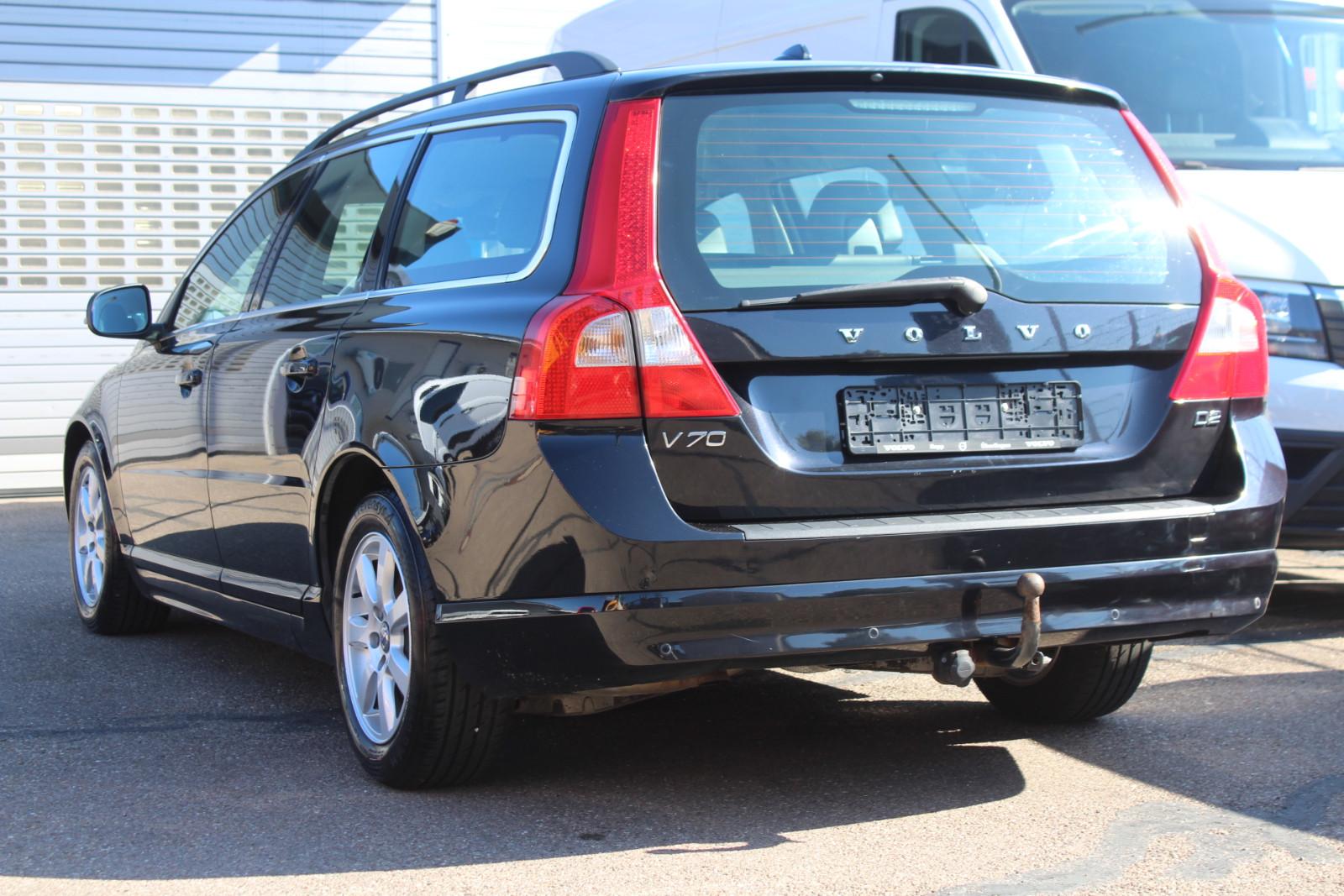 Volvo V70 2013 — interior