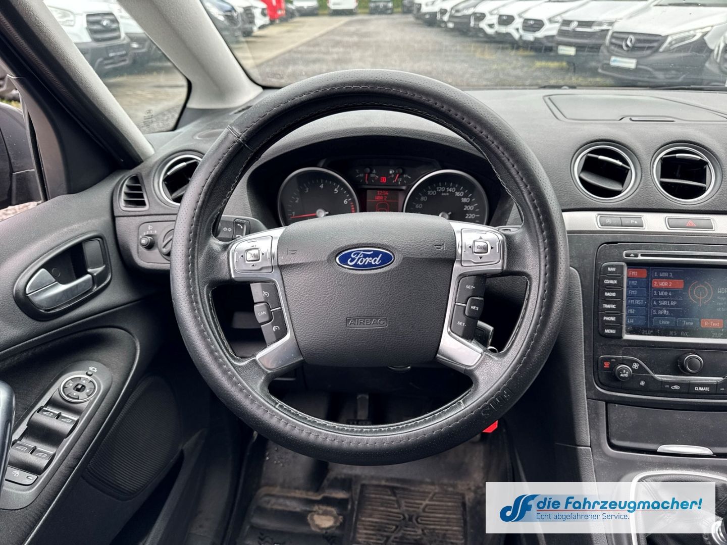 Fahrzeugabbildung Ford S-Max Business Edition Navi Mehrzonenklima *EXPO