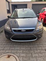 Ford Focus 1,8 flexifuel Titanium Turnier Titanium - Ford Focus: Flexifuel
