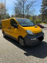 Opel Vivaro TÜV NEU - Opel Vivaro aus 2006