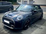 MINI Cooper S Cabrio - Resolute Edition