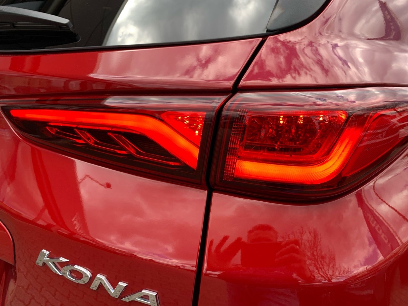 Fahrzeugabbildung Hyundai KONA 1.6 T-GDI Unique Plus Leder LED