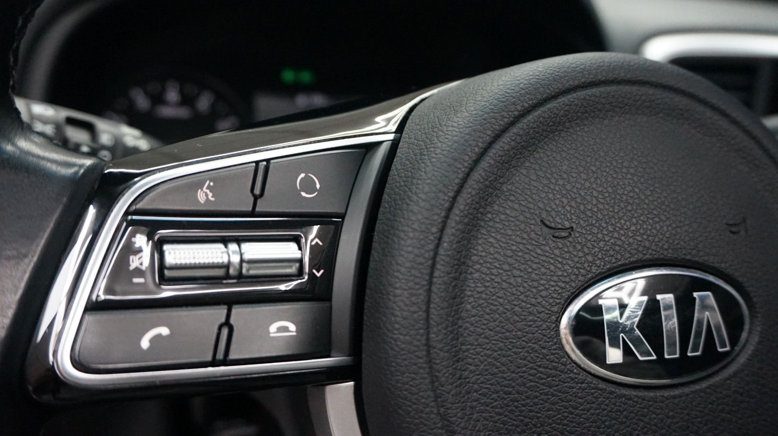 Fahrzeugabbildung Kia Sportage Spirit 4WD Pano Navi