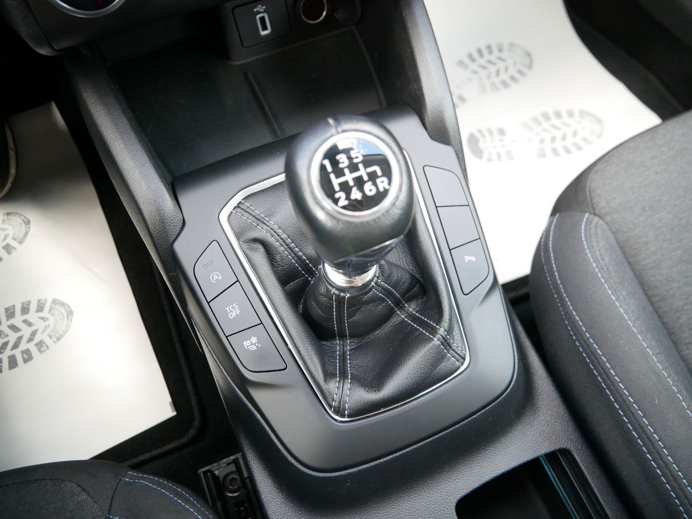 Fahrzeugabbildung Ford Focus 1.0 EcoBoost Active 1.Hand NAVI PDC Klima