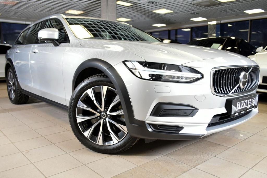 Volvo V90 Cross Country