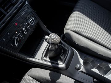 Volkswagen T-Cross - 9