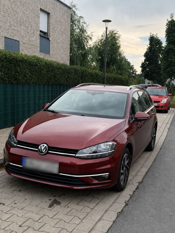 Image of Volkswagen Golf