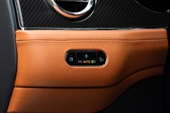 Bentley Bentayga – 21 / 34
