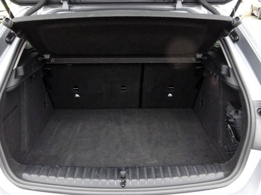 Fahrzeugabbildung BMW 118i Advantage Automatik