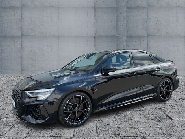 AUDI RS 3 Limousine quattro