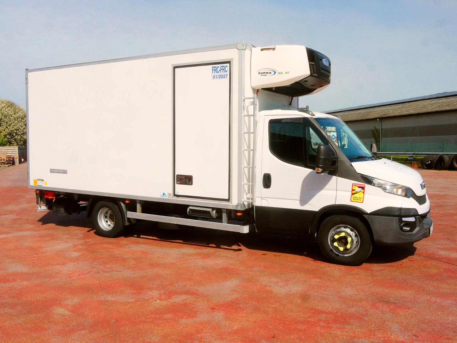 Iveco 70C17 DAILY KUHLKOFFER 5m CARRIER SUPRA 850MT