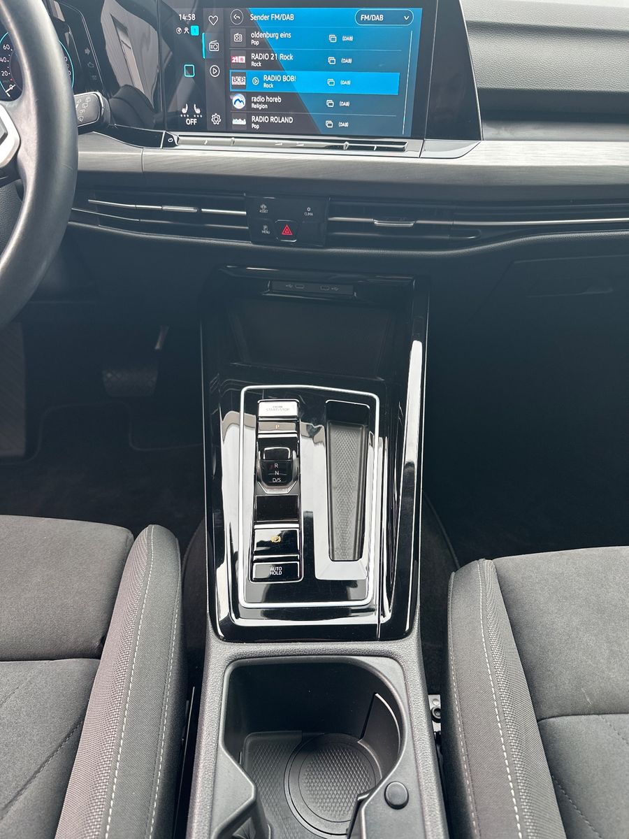 Fahrzeugabbildung Volkswagen Golf Variant 2.0 TDI DSG Style NAV+AHK+ACC+KAM