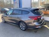 Ford Focus ST-Line X Automatic AHK - : Automatic