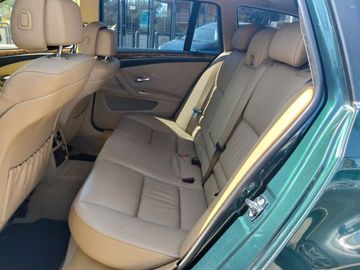 BMW 525 - 12