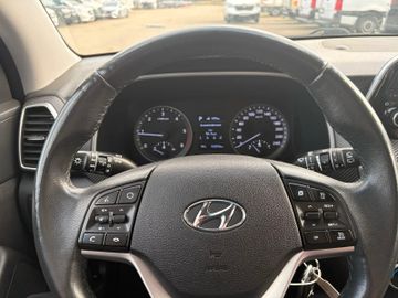 Hyundai TUCSON - 8