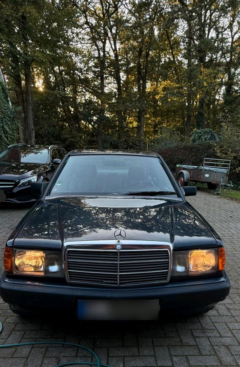 Mercedes-Benz 190