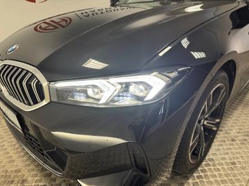 BMW 330 i Touring xDrive M Sport Navi LED Kamera