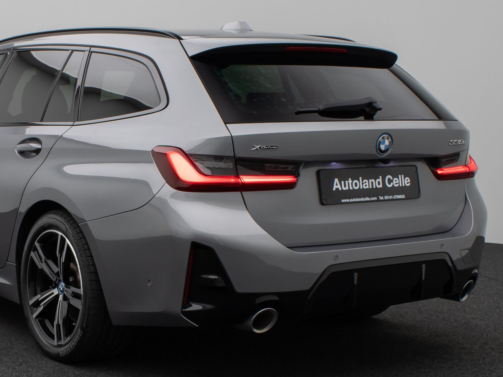 Fahrzeugabbildung BMW 330e xD M Sport Kamera DAB HUD Lenkradheizung