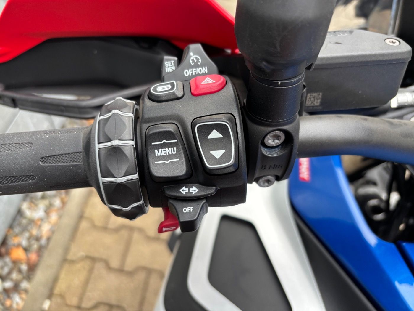 Fahrzeugabbildung BMW R 1300 GS Adventure Trophy 3 Pakete