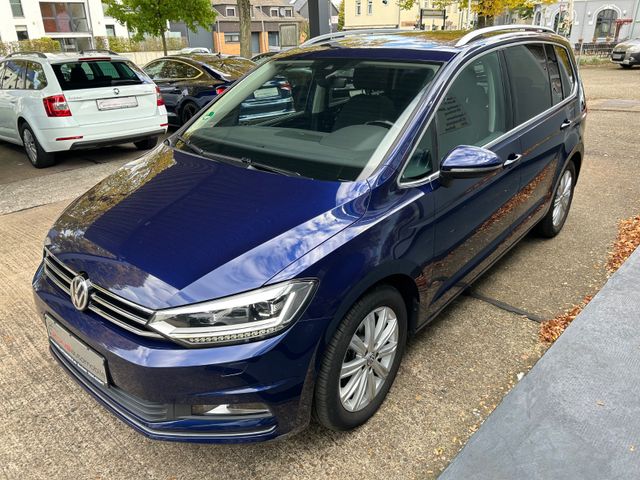 Fahrzeugabbildung Volkswagen Touran Highline 2.0TDI + Navi+ Panorama GHS+ergo