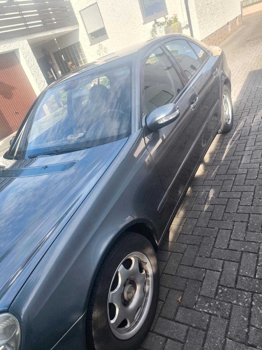 Mercedes-Benz E 220 CDI Classic
