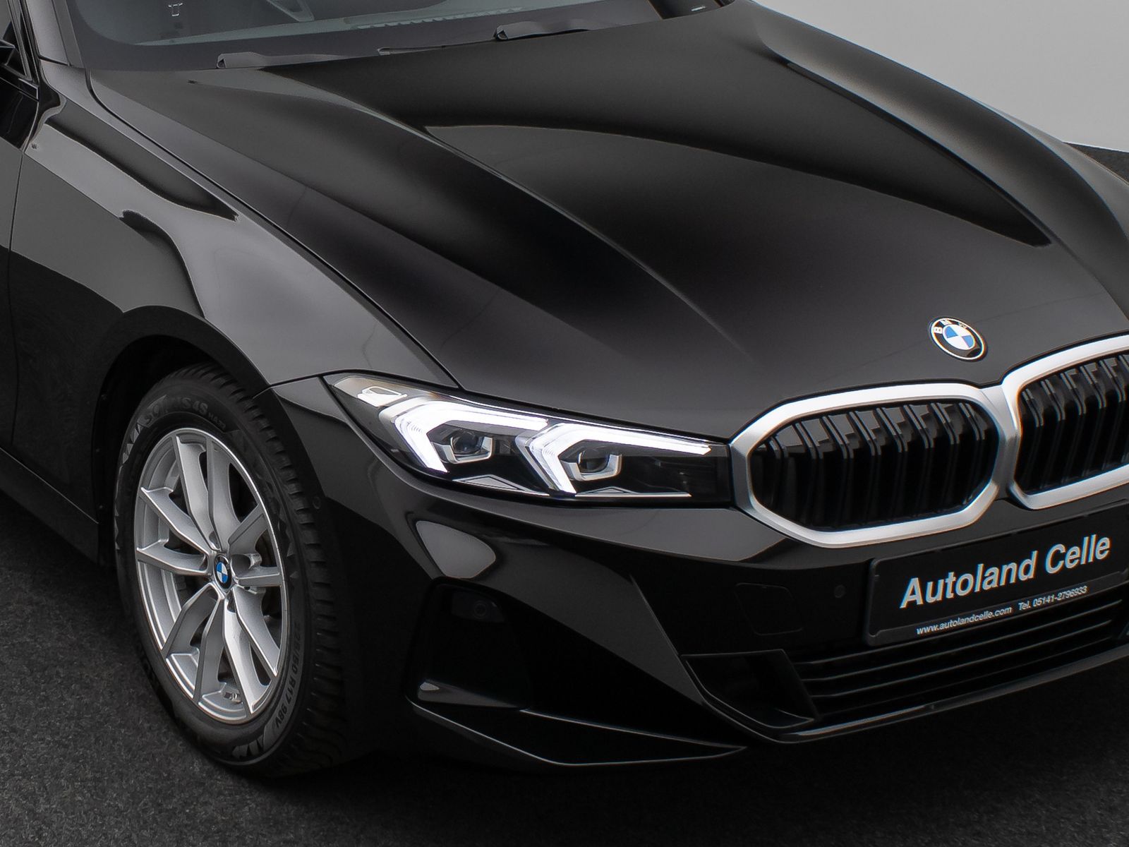 Fahrzeugabbildung BMW 318i Kamera DAB CockPit+ Alarm Geschwindigkeitsr