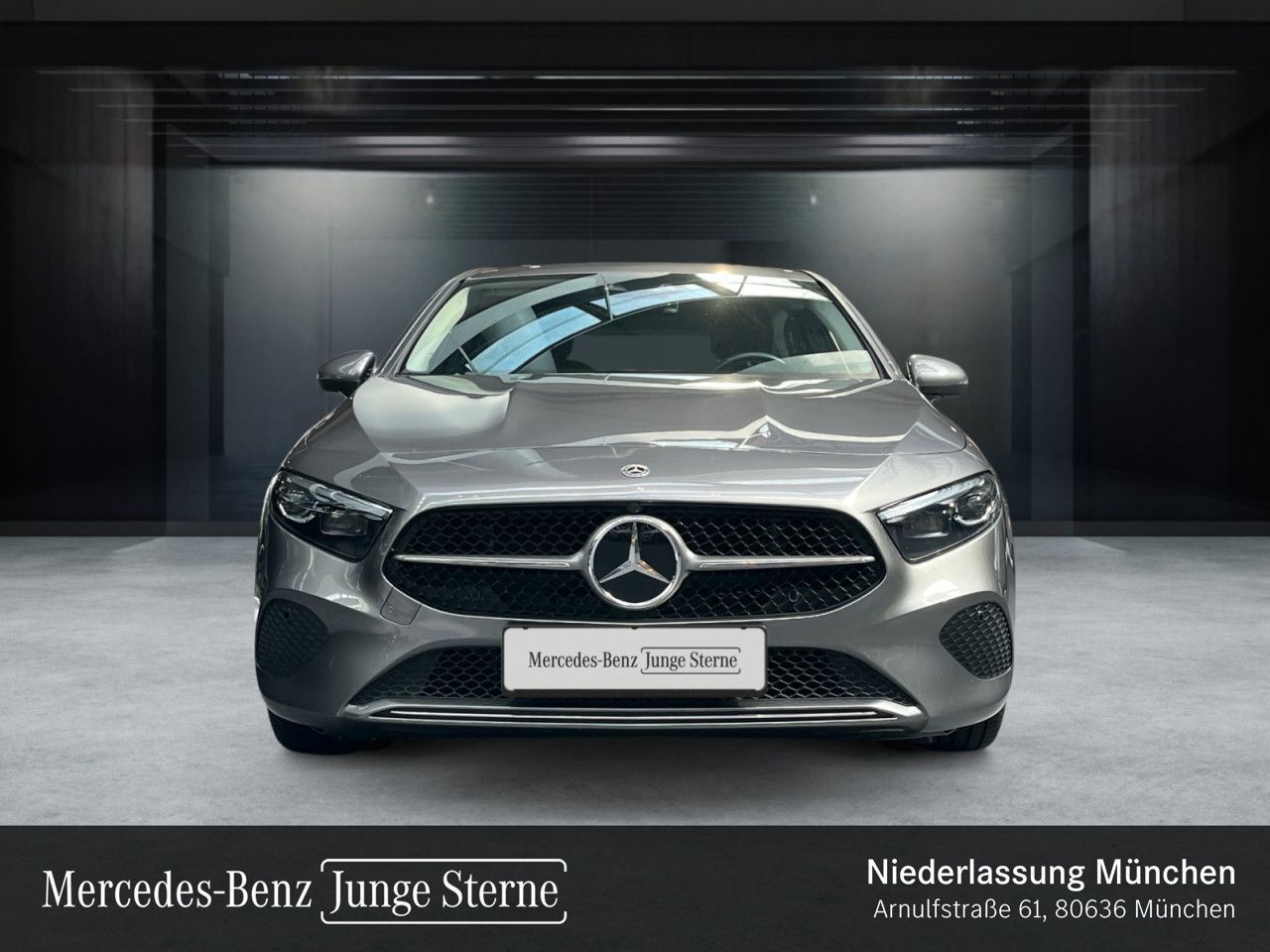 Mercedes-Benz A 180 Prog Adva Distr Mbeam Keyle Kam Memo Ambi foto 3