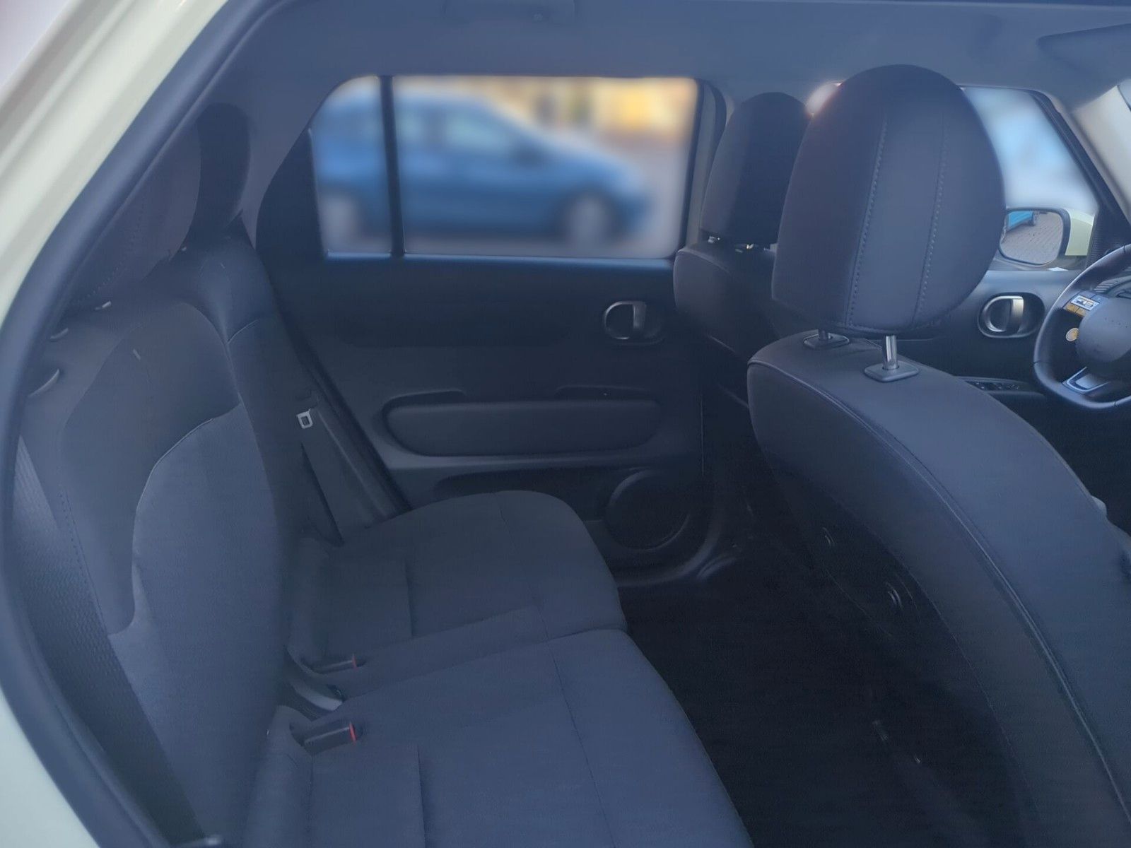 Hyundai INSTER – Bild 12
