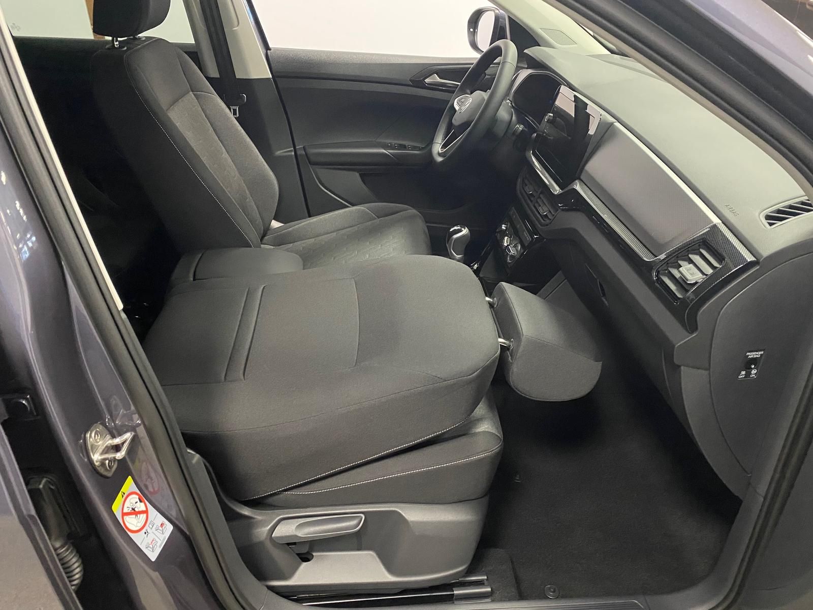 Fahrzeugabbildung Volkswagen T-Cross 1.0 TSI Life+APP+ACC+TOTWINKEL+KAMERA+++