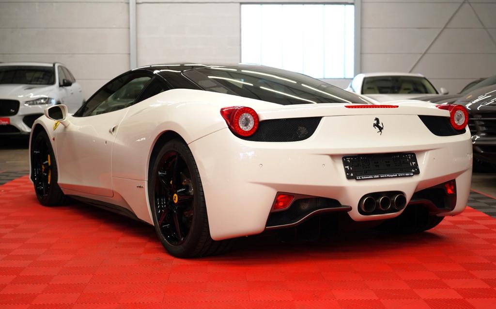 Ferrari 458