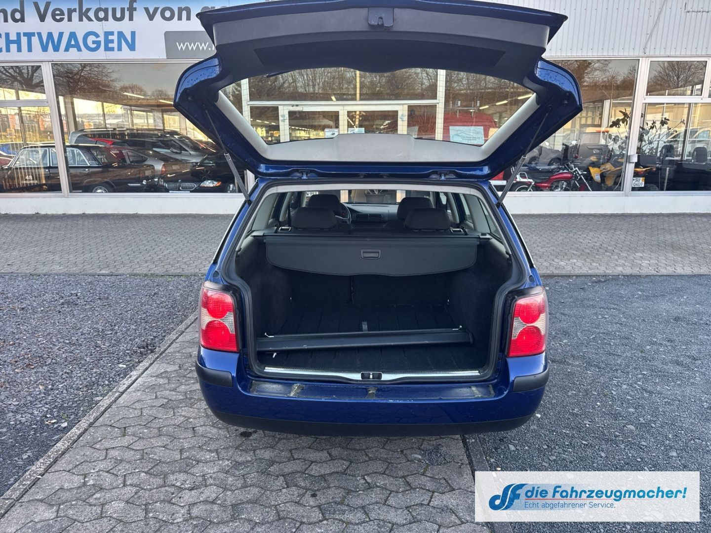 Fahrzeugabbildung Volkswagen Passat 1,9TDi Variant TÜV 04/26 1.Hand *EXPORT