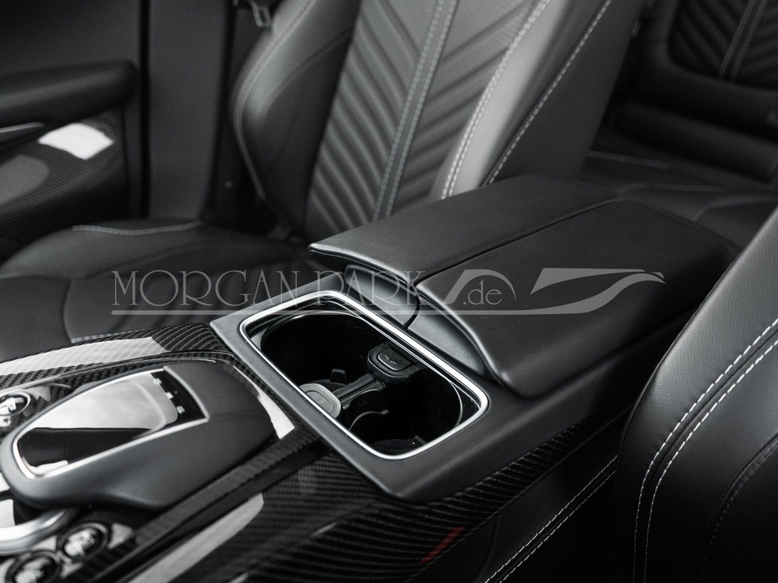 Fahrzeugabbildung Aston Martin DBX 707 1.Hd. MwSt. *Sonderlack* VOLL