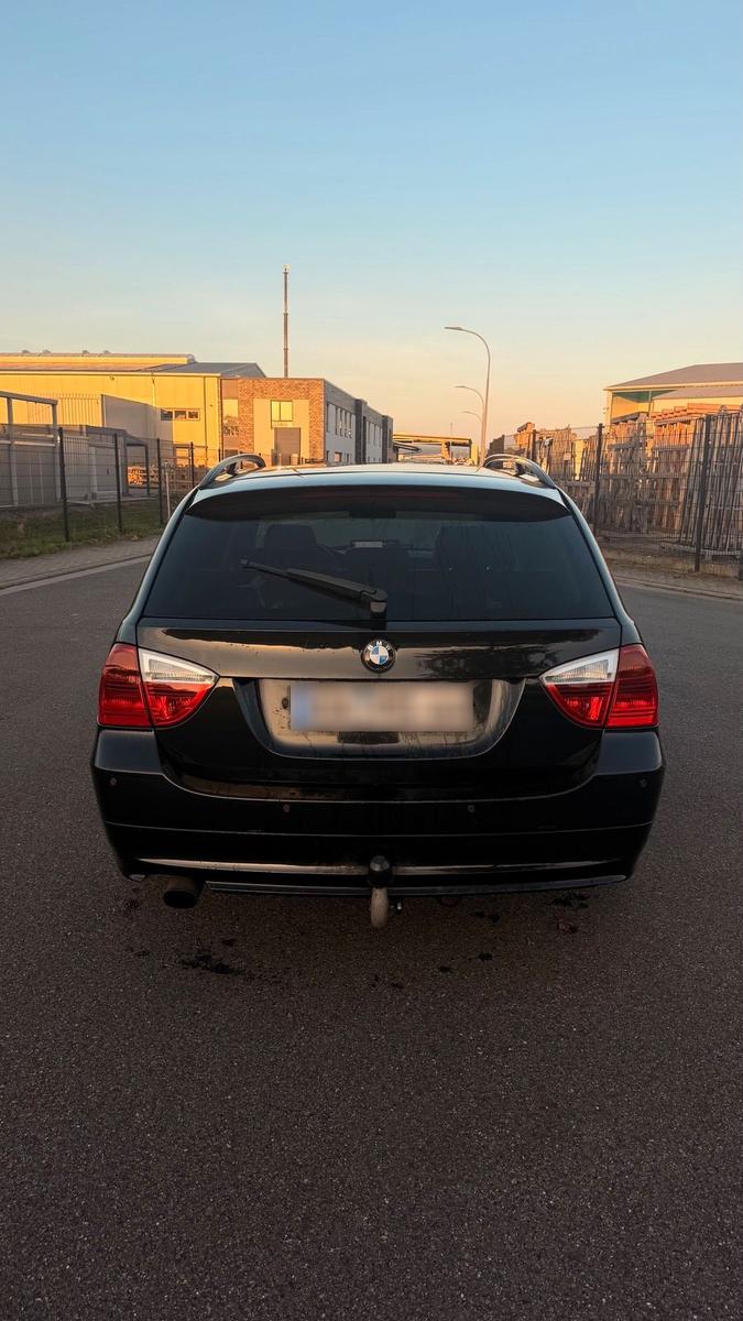 BMW 320 2006 — photo 5
