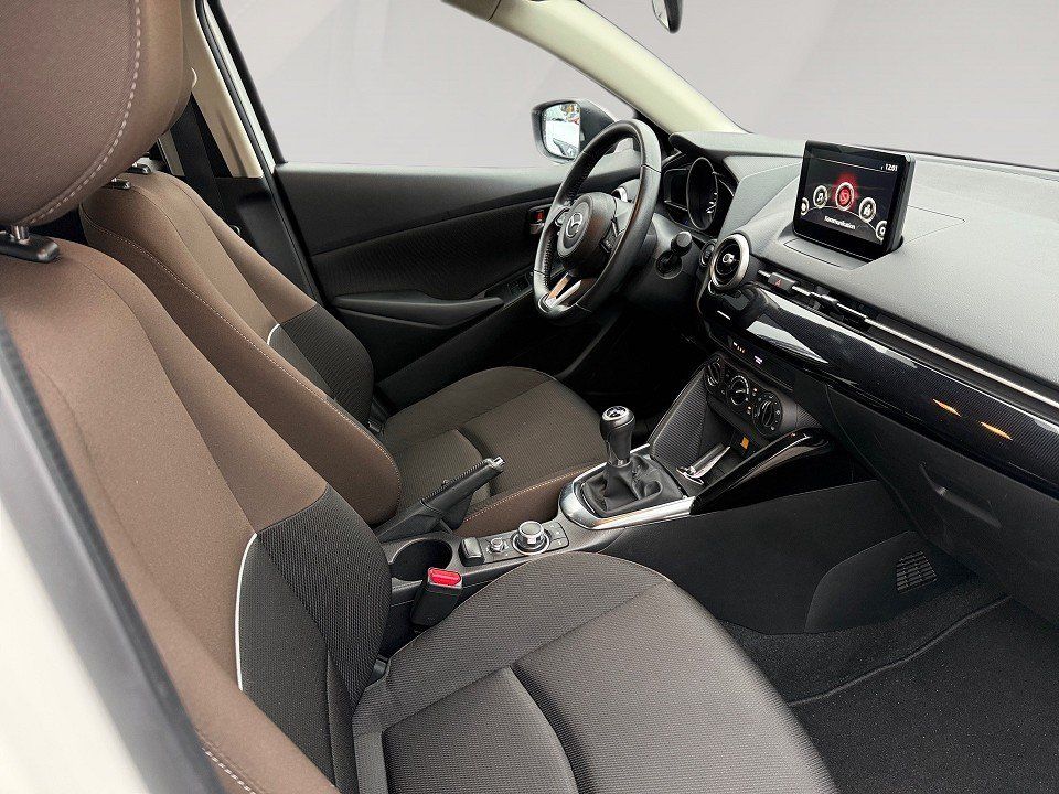 Fahrzeugabbildung Mazda 2 1.5i 75PS EXCLUSIVE