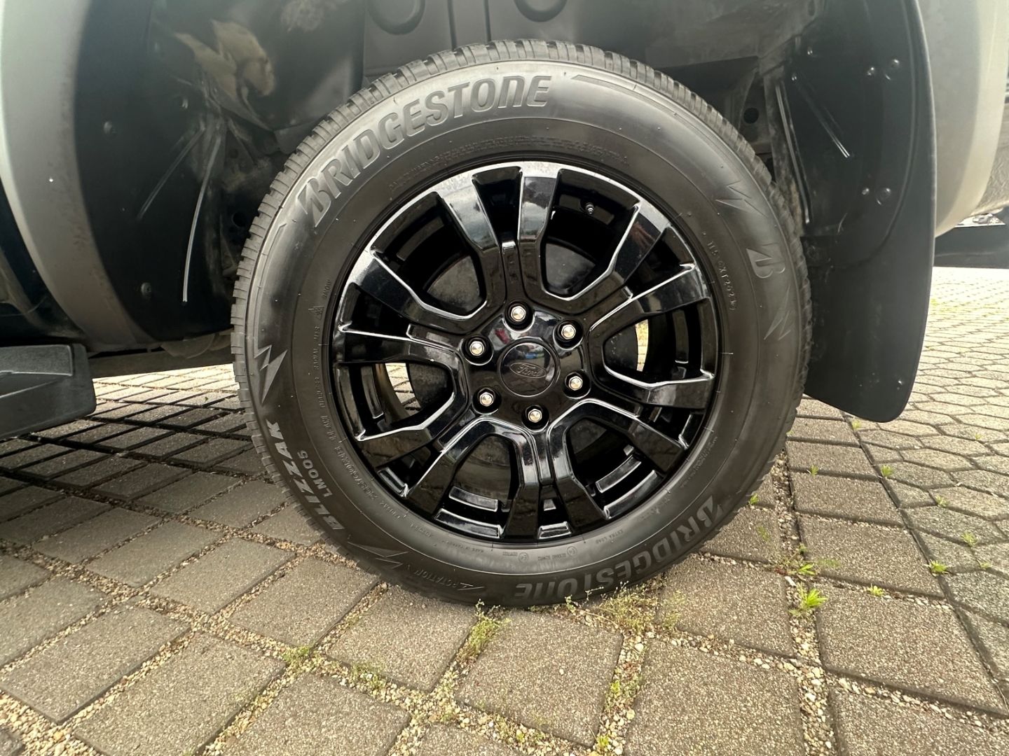 Fahrzeugabbildung Ford Ranger Wildtrak Doppelkabine 4x4 2.0 TDCi Panthe