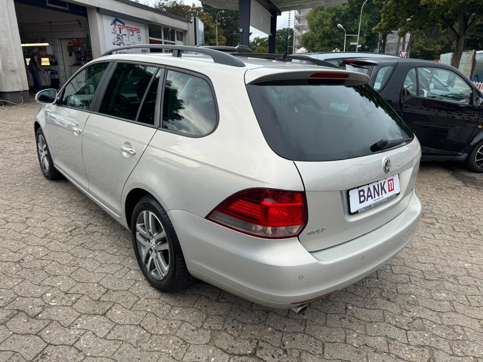 Volkswagen Golf 2011 — engine 1.197 cm³, 105 HP (77kW)