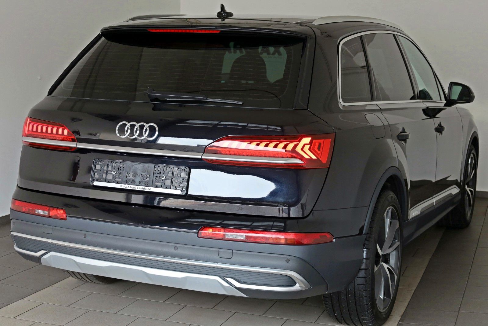 Fahrzeugabbildung Audi Q7 55 TFSIe quattro Leder,Navi,LED,Luftfahrwerk