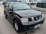 Nissan Pathfinder 4,0 V6 4x4 7 Sitzer Klim... - Nissan Pathfinder mit Benzin-Antrieb