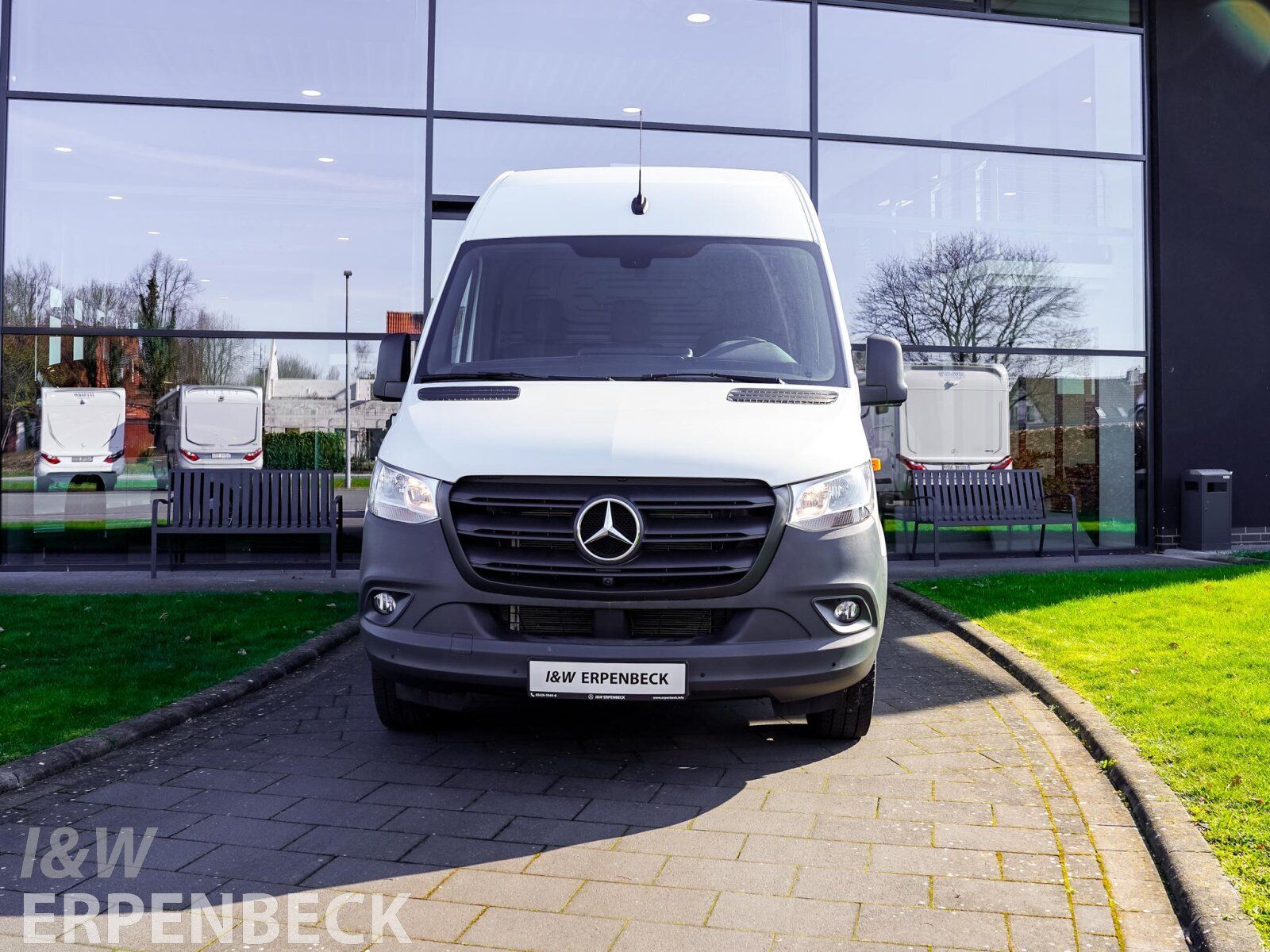 Fahrzeugabbildung Mercedes-Benz Sprinter 317 CDI L2H2 Hochdach 9G 360°-Kamera