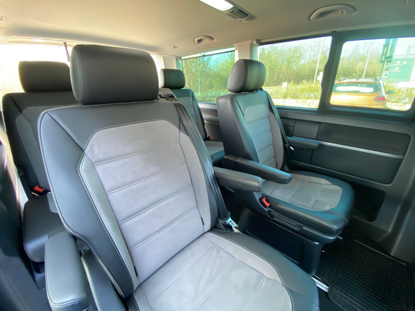 Fahrzeugabbildung Volkswagen T6 Multivan 6.1 Comfortline