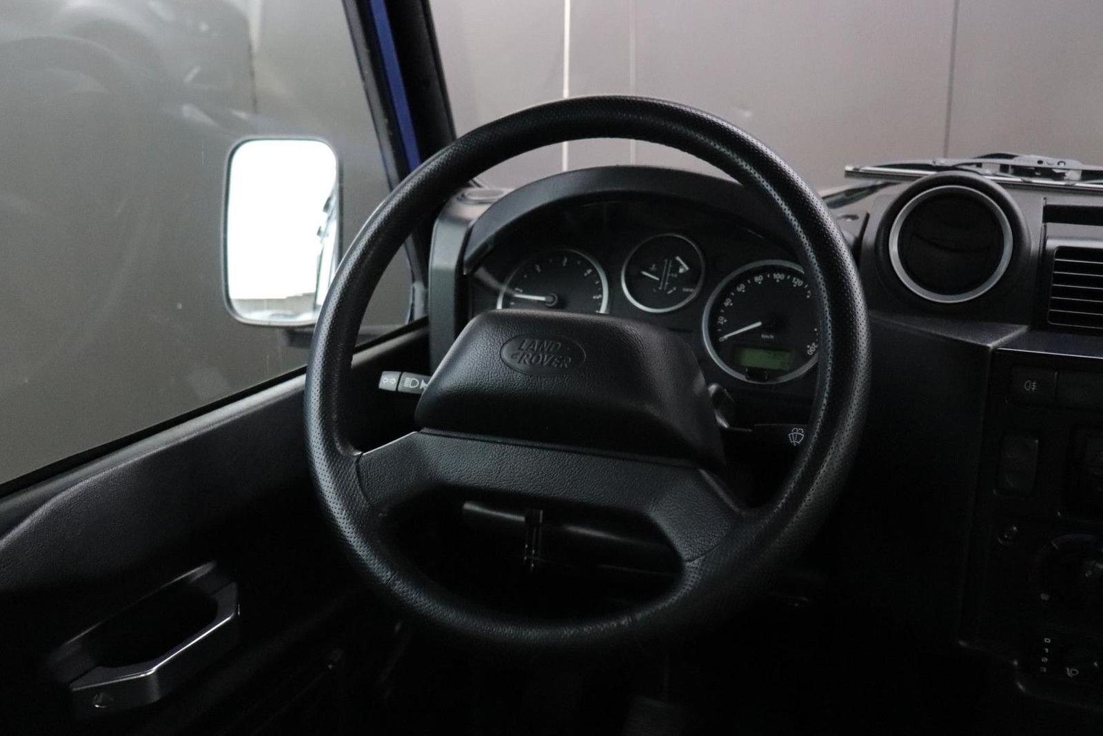LAND ROVER DEFENDER - 2.2 D - 90 - 122 CV - 4X4 - BVM