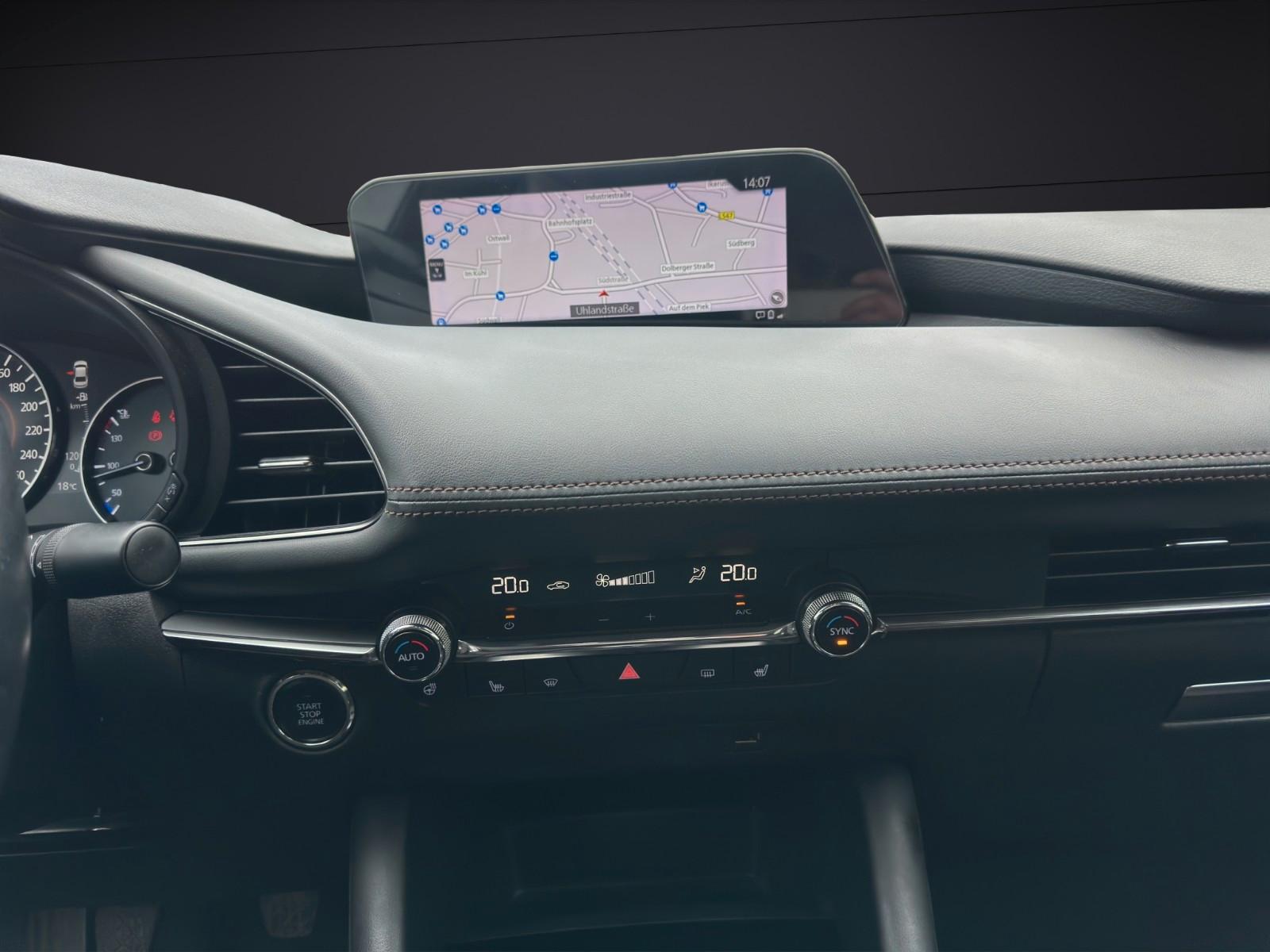 Mazda 3 Lim. 4-trg. Selection BOSE KMRA NAVI LED