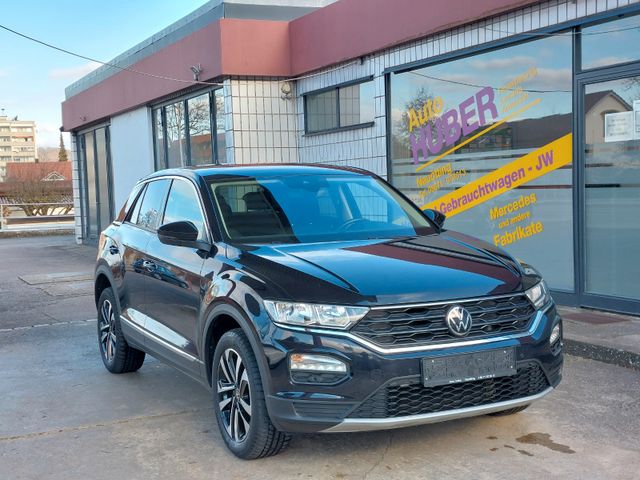 Volkswagen T-Roc United 1,0TSI ACC/NAVI/SHZ/17"