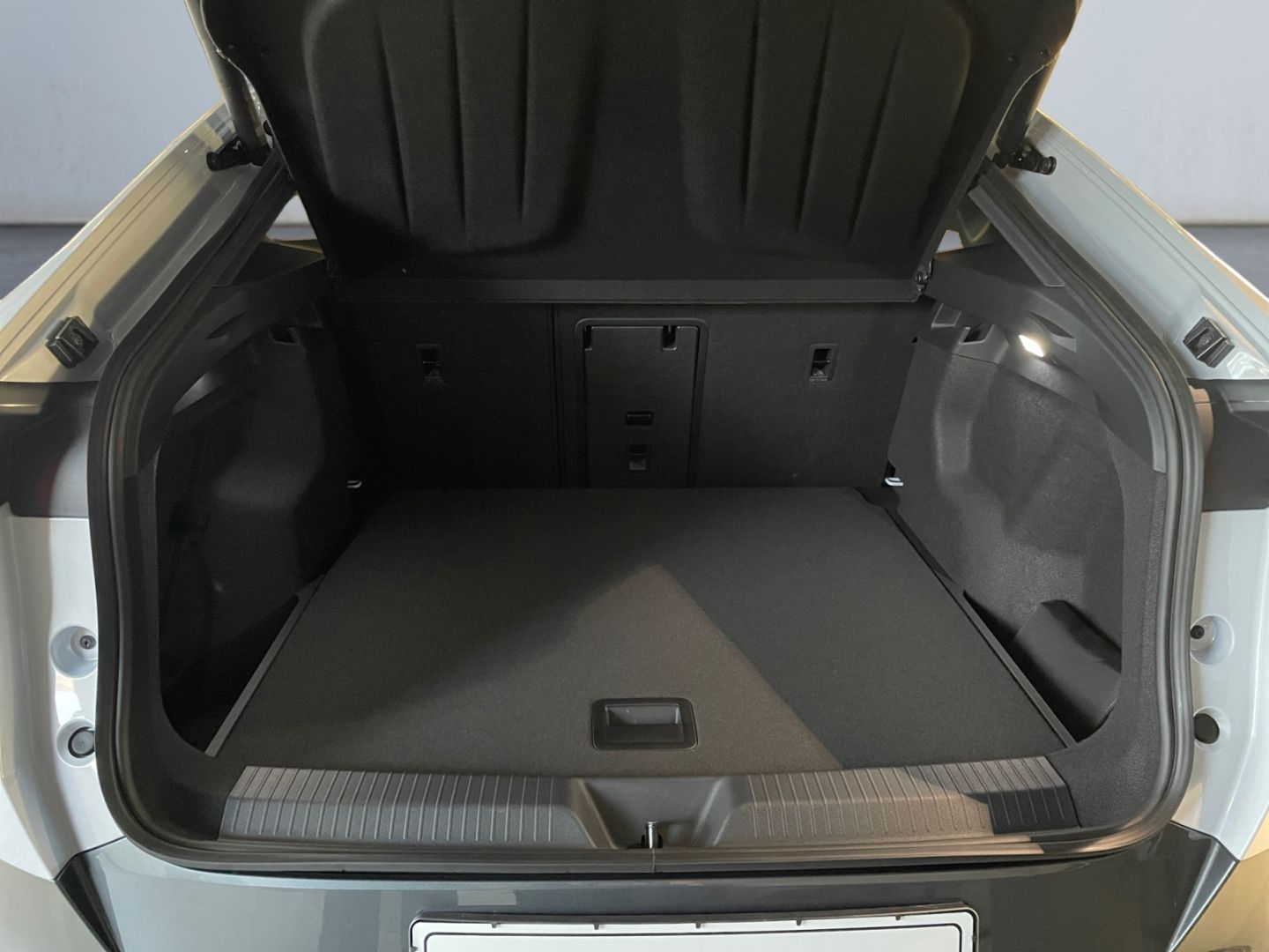 Cupra Tavascan - Bild 16