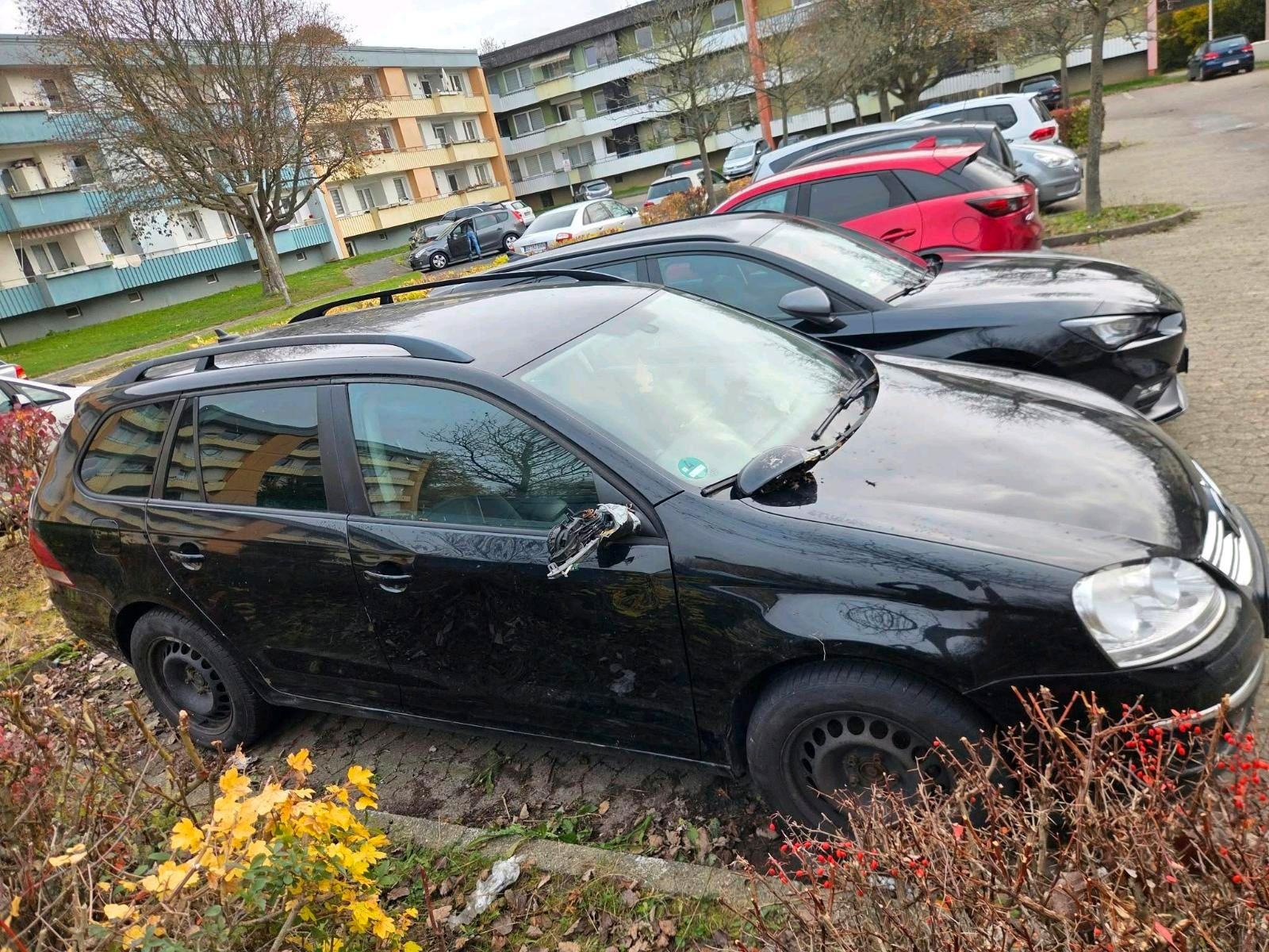 Volkswagen Golf 2008 — engine 105 HP (77kW)