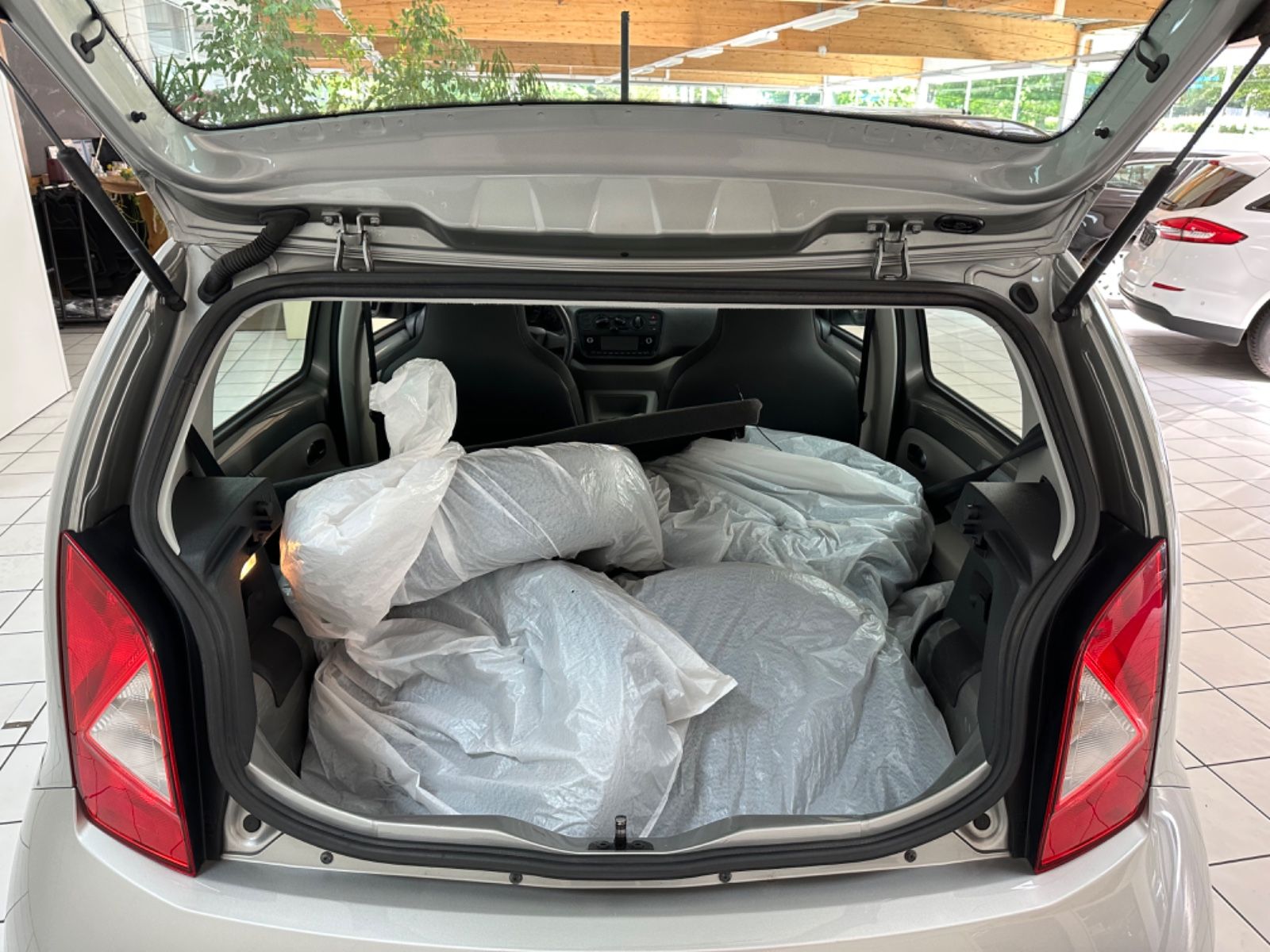 Fahrzeugabbildung SEAT Mii Style*Klima*Radio*