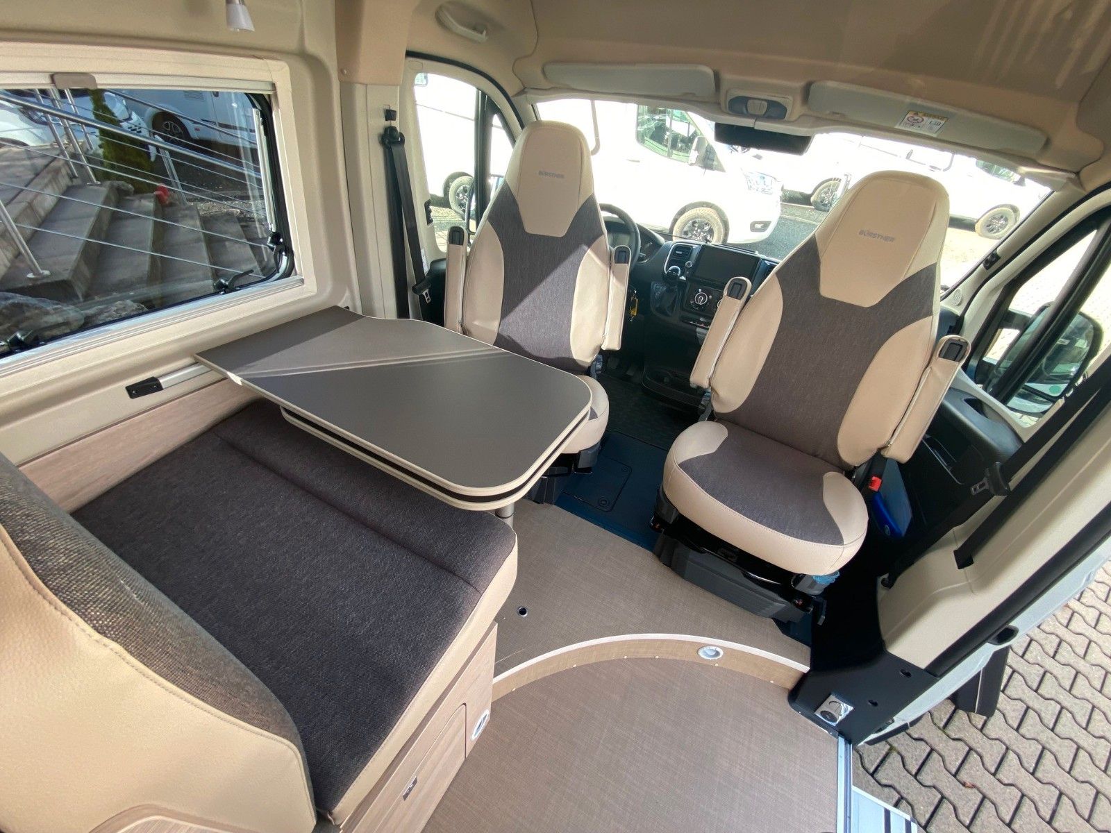 Fahrzeugabbildung Bürstner Campeo C 640 *Automatik*Navi*RFK*Markise*Winterp