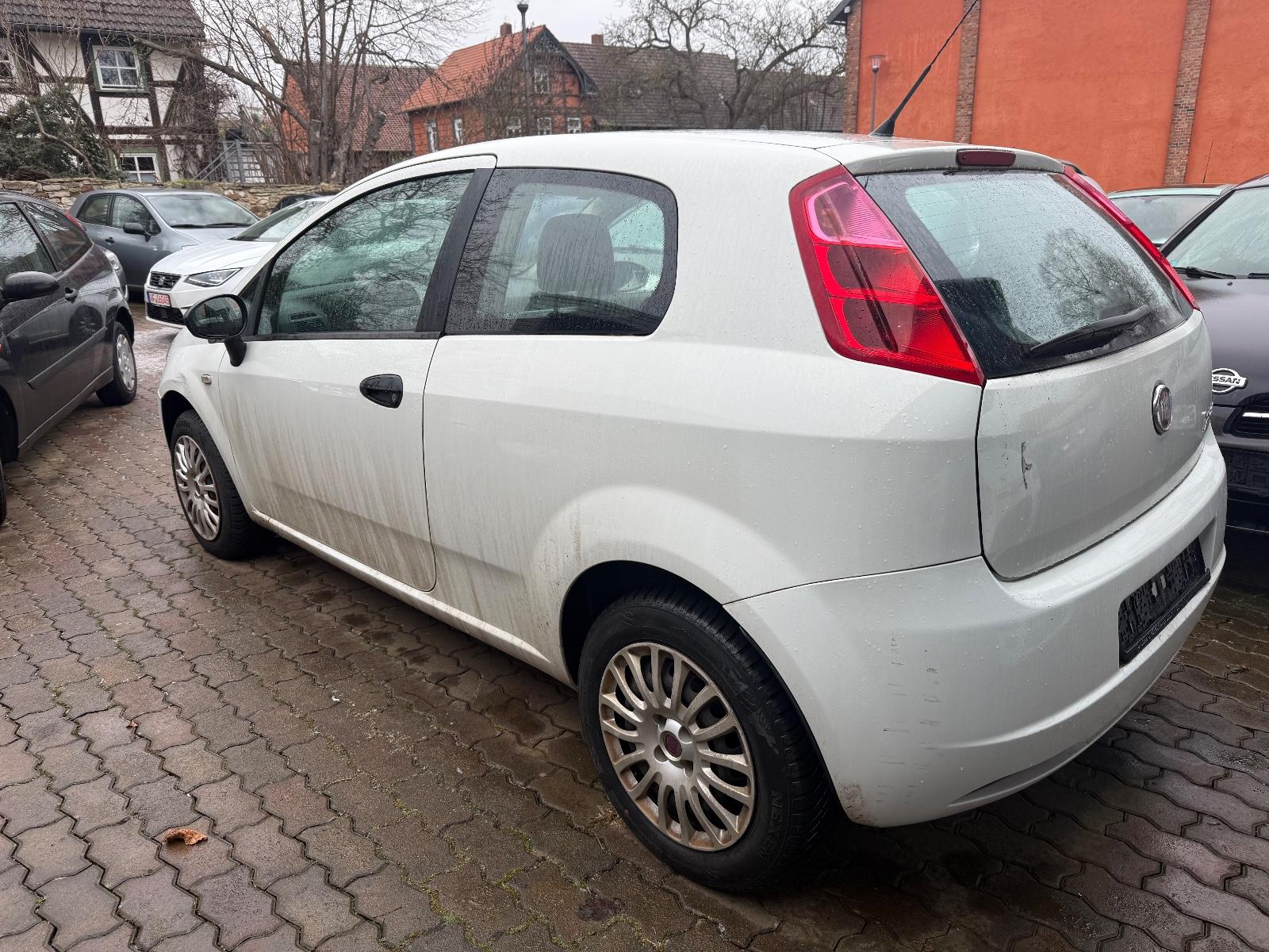 Fiat Grande Punto 1.2 8V Active TÜV 10/ 2026