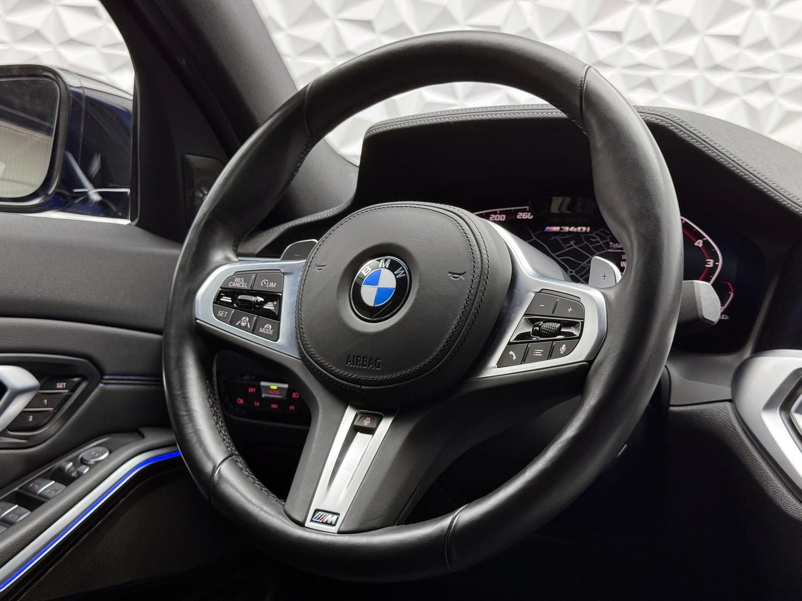 Fahrzeugabbildung BMW XDR*INDIVIDUAL*DEUTSCH*H&K*LASER*STANDHZ*PANO*AH